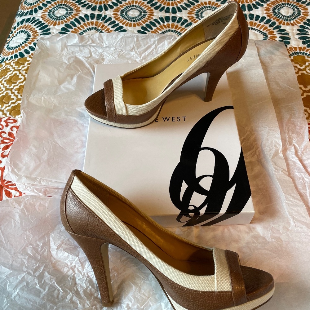 Nine West two tone heels - Picture 1 of 1